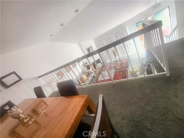 Buena Park, CA 90620,2 Lincoln CT