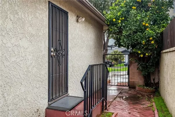 Bellflower, CA 90706,10435 Molette