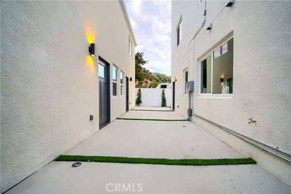 Los Angeles, CA 90042,259 Avenue 54 1/4