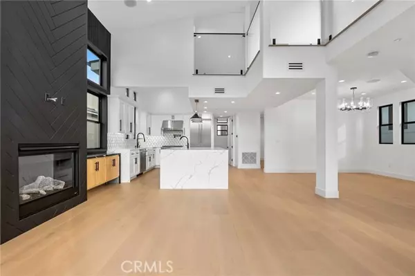 Redondo Beach, CA 90277,110 S Irena AVE A