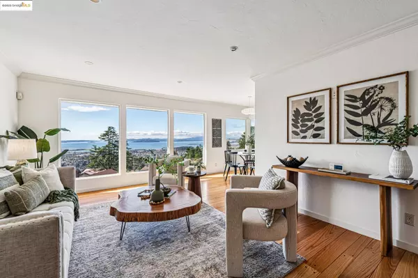 Berkeley, CA 94708,946 Creston Rd