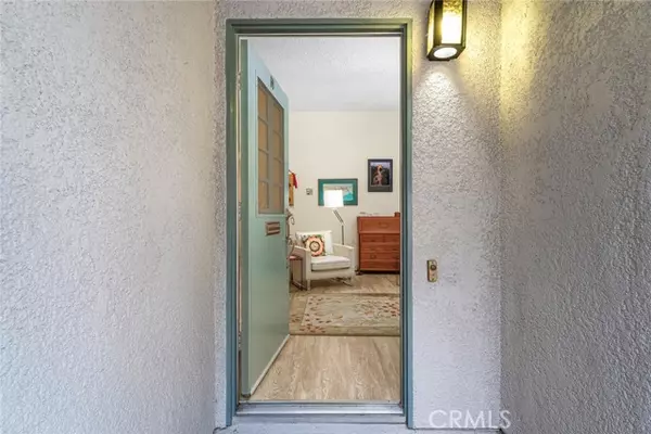 Laguna Woods, CA 92637,2220 E Via Mariposa East H