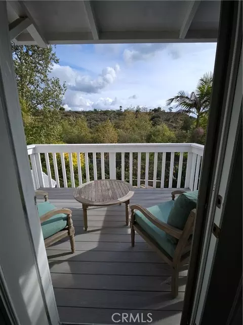 Lake Forest, CA 92610,44 Blanco