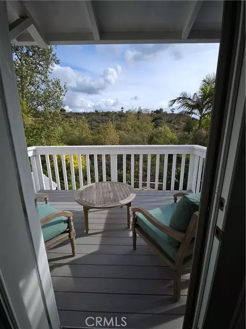 Lake Forest, CA 92610,44 Blanco