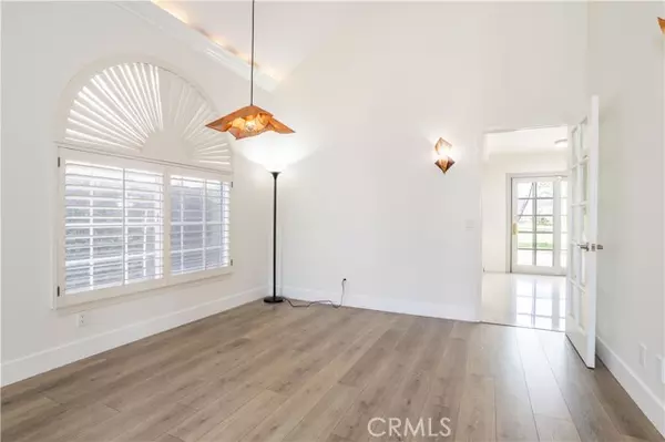 Porter Ranch, CA 91326,12051 Falcon Crest WAY