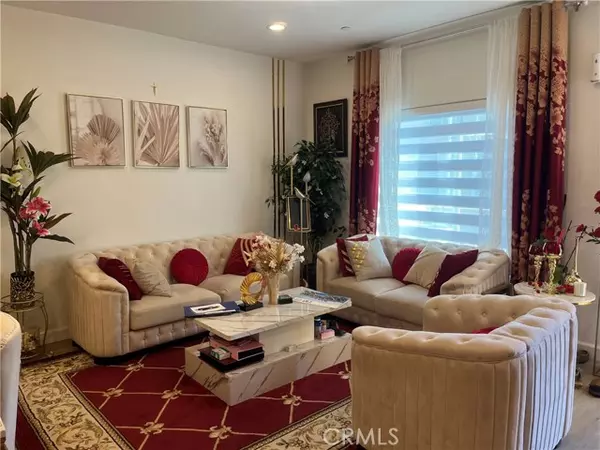 Fontana, CA 92335,16425 Arrow 1214