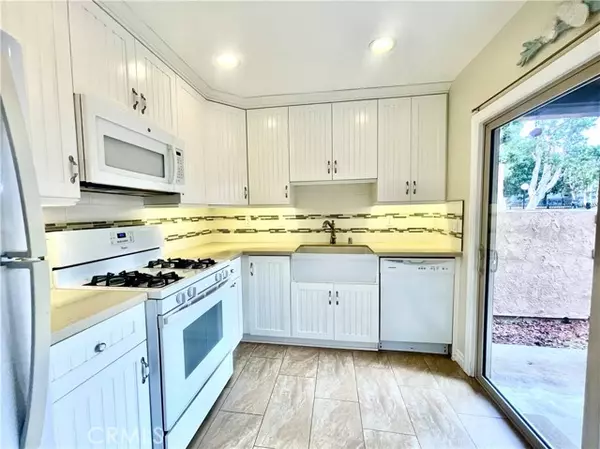 Huntington Beach, CA 92649,16973 Bluewater Lane 71