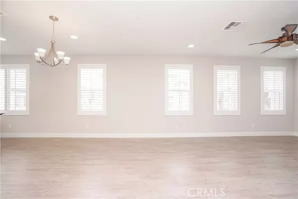 Buena Park, CA 90621,7040 Sol