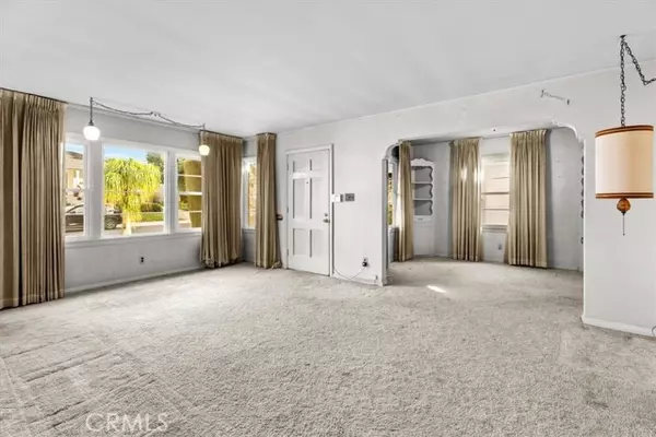 Los Angeles, CA 90045,8121 Chase AVE