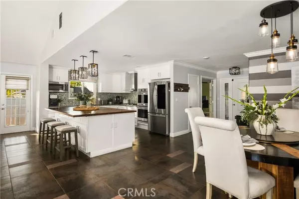 822 E Lomita AVE, Orange, CA 92867