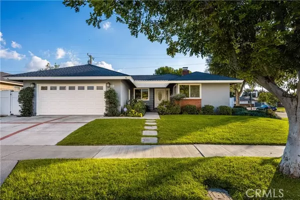 Orange, CA 92867,822 E Lomita AVE