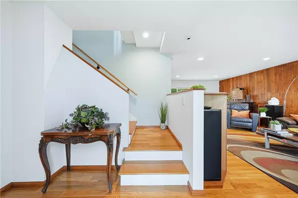 Long Beach, CA 90803,267 Nieto AVE