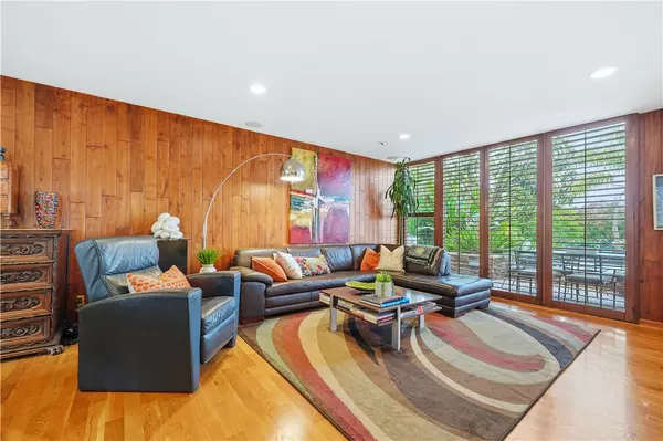 Long Beach, CA 90803,267 Nieto AVE