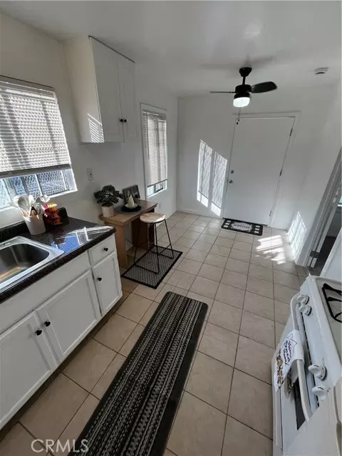 4522 S. Normandie AVE, Los Angeles, CA 90037