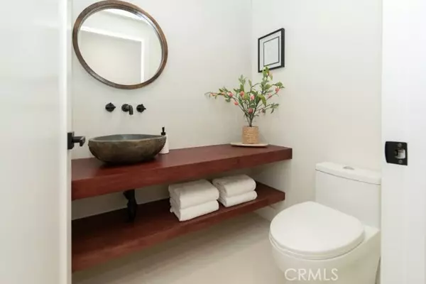 Granada Hills, CA 91344,17531 Doric ST