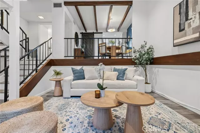 13567 Valerio ST F, Van Nuys, CA 91405