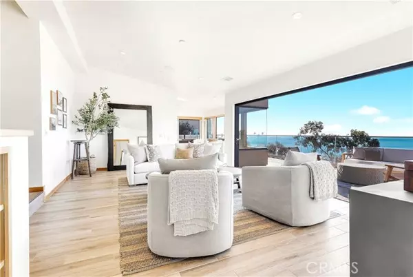 Laguna Beach, CA 92651,206 Grandview ST