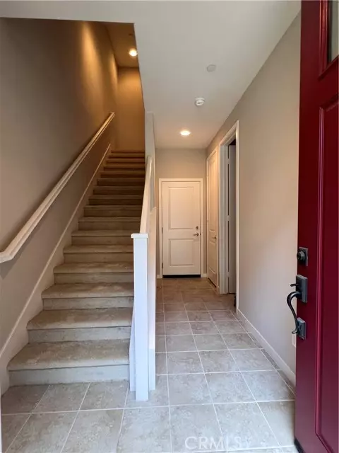 Azusa, CA 91702,713 S Azusa AVE C