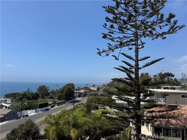 Laguna Beach, CA 92651,222 Arch St. 14