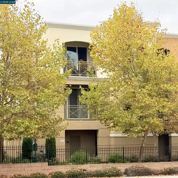 San Ramon, CA 94583,4704 Norris Canyon Rd 101