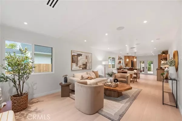 Los Angeles, CA 90042,5105 Buchanan