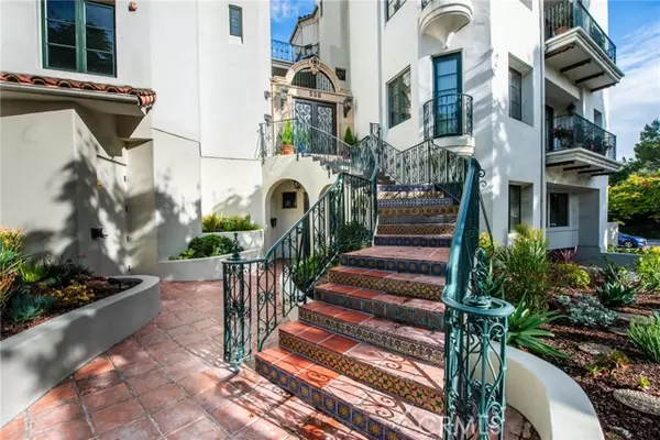 Beverly Hills, CA 90212,558 Hillgreen DR 207