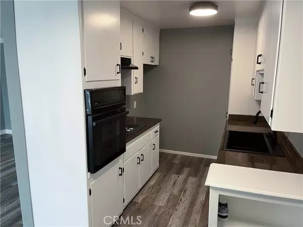 Long Beach, CA 90802,801 E 1st ST 9