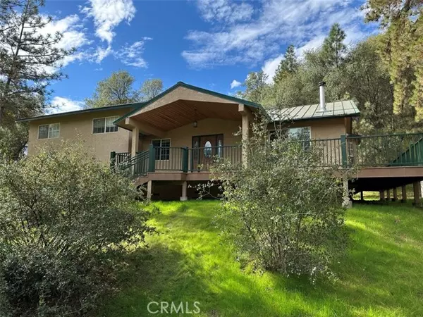 4965 Peak View RD, Mariposa, CA 95338