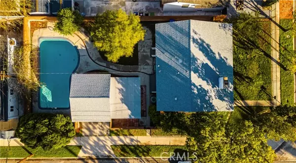 Van Nuys, CA 91406,7001 Lasaine AVE