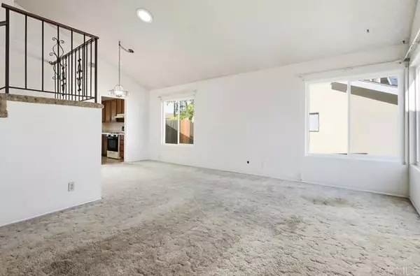 Escondido, CA 92027,1237 Armstrong CIR