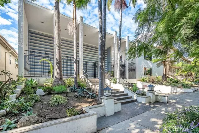 1255 N Harper 23, West Hollywood, CA 90046