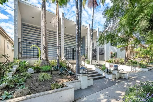 1255 N Harper 23, West Hollywood, CA 90046