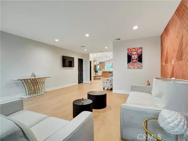 Encino, CA 91316,17961 Martha ST