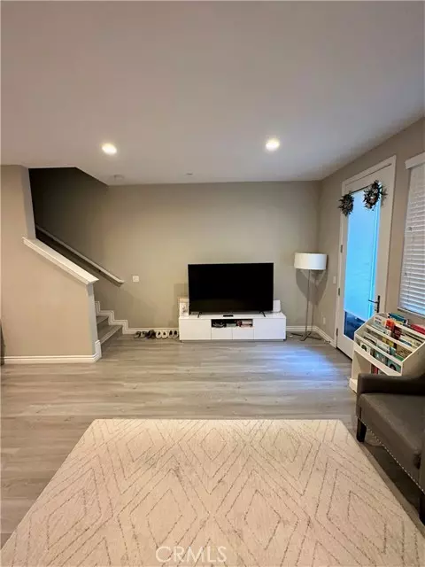 Buena Park, CA 90621,5861 Rostrata AVE