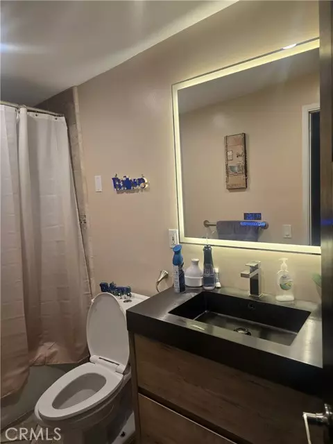 Carson, CA 90746,1038 E Denwall