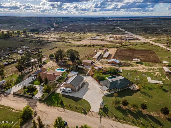 Bakersfield, CA 93308,102 Anna LN