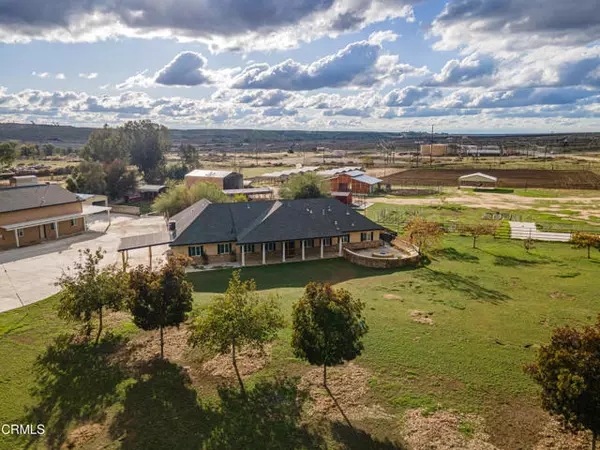 Bakersfield, CA 93308,102 Anna LN