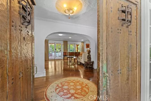 Beverly Hills, CA 90210,1138 Coldwater Canyon DR