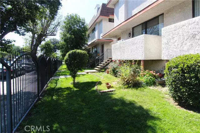 Reseda, CA 91335,18425 Saticoy ST 4