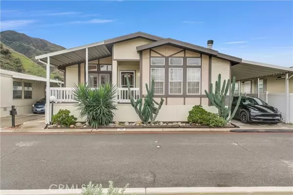 4901 Green River RD 102, Corona, CA 92878