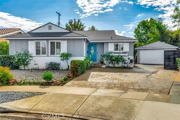 Lake Balboa, CA 91406,17232 Elkwood