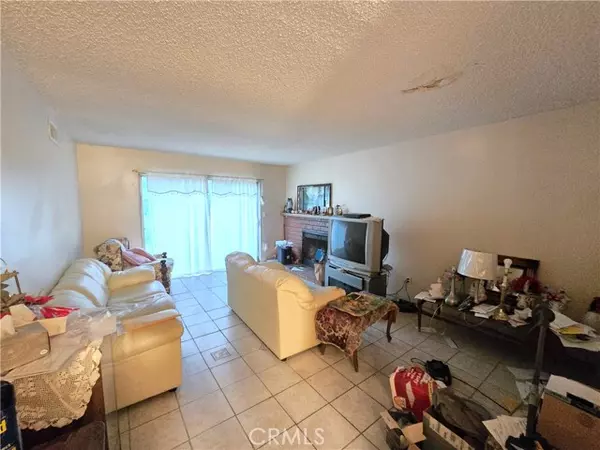 Sylmar, CA 91342,12948 Phillippi