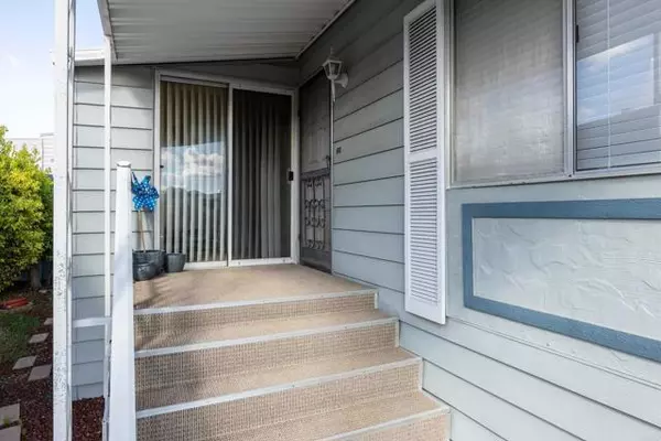 San Marcos, CA 92078,650 S Rancho Santa Fe RD 256