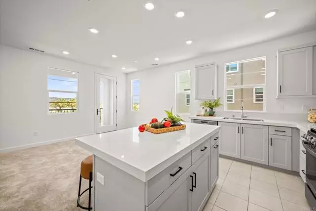 1229 Sunrise 104, San Marcos, CA 92078