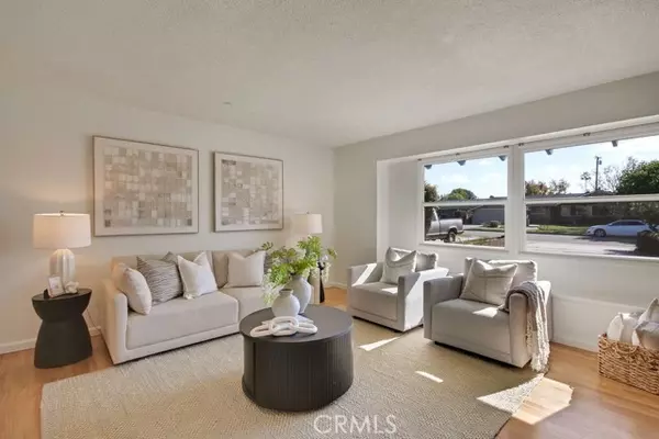 Orange, CA 92867,701 E Wilson AVE