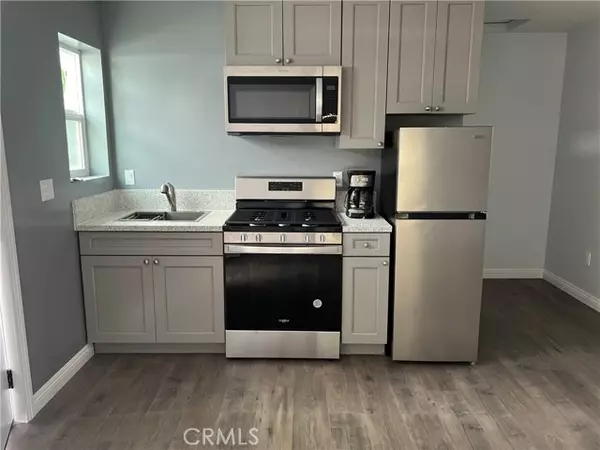 Reseda, CA 91335,6951 Rhea St