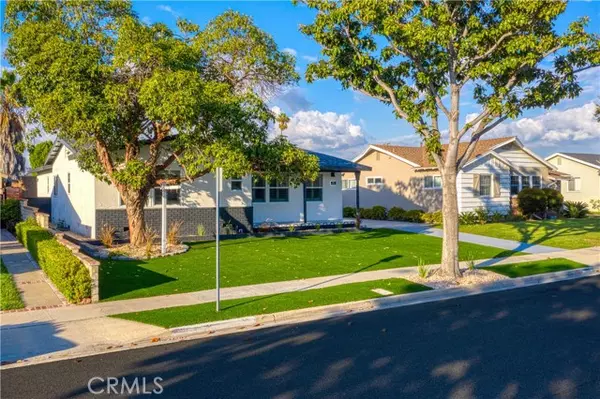 Anaheim, CA 92805,925 W Autumn