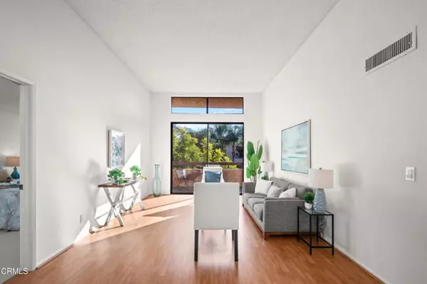 Los Angeles, CA 90042,3961 Via Marisol 316