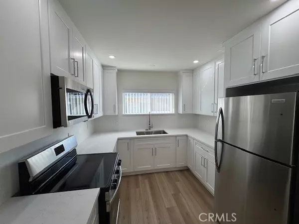 15211 S Raymond E, Gardena, CA 90247