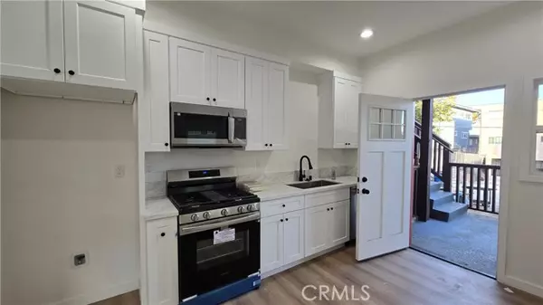 Los Angeles, CA 90015,1040 Beacon 1040